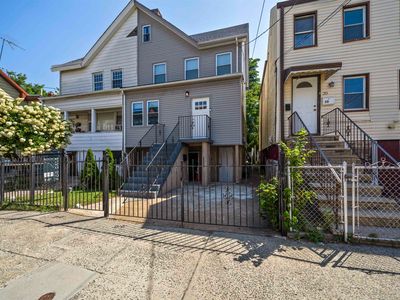 22 Long St, Jersey City, NJ, 07305
