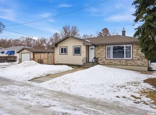 25 Chinook Rd, Regina, SK S4S5C3