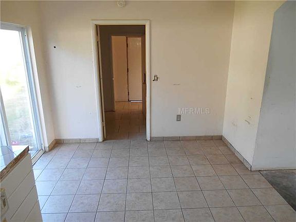 5th image of 845 Tarpon Ave