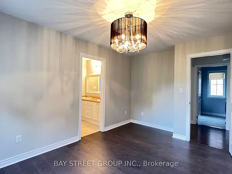 116 Riding Mountain Dr — Photo 22