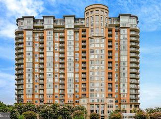8220 Crestwood Heights Dr APT 812, Mc Lean, VA