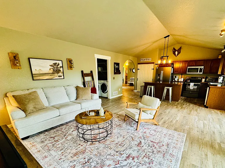 3916 Concord Dr — Photo 6