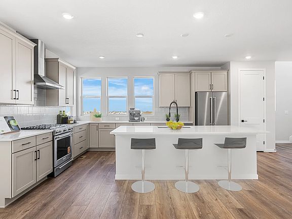 Homesite 44 Kitchen - Virtually Staged