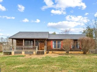 12617 Izaak Walton Dr, Bristow, VA 20136