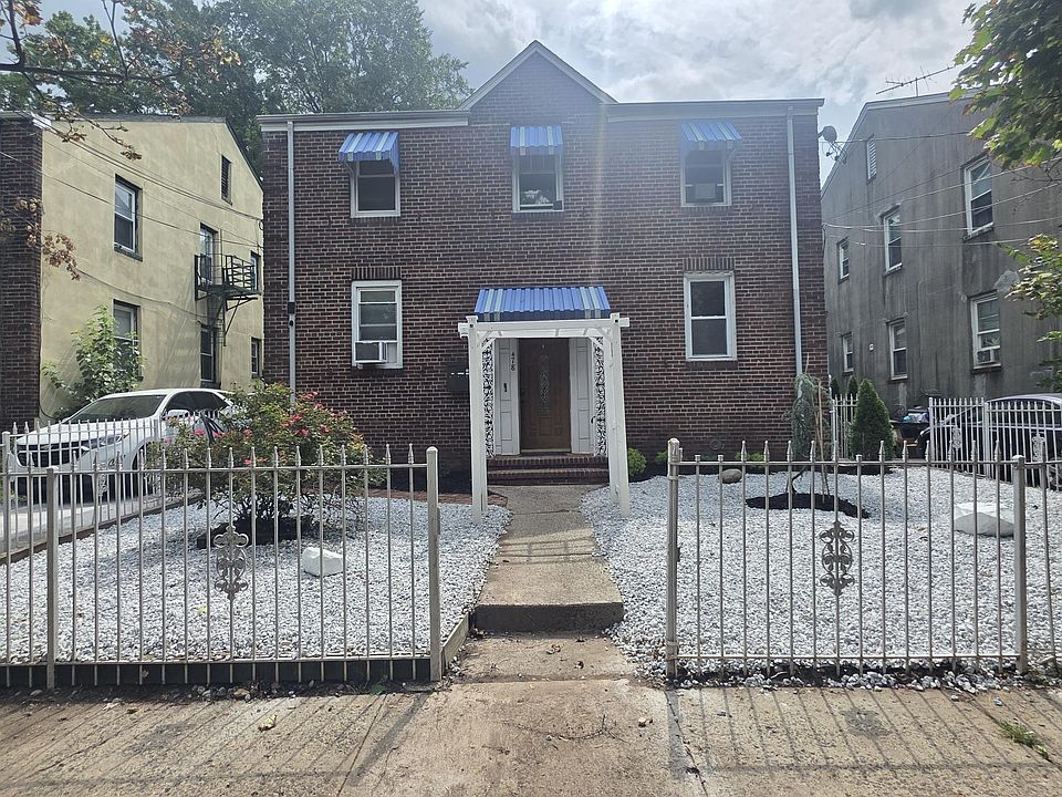 1st image of 478 Fabyan Pl APT 1