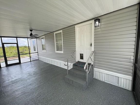 4th image of 101 NW 217th Terrace