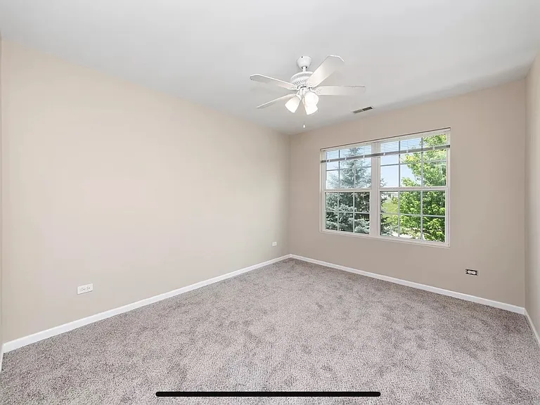 242 S Oak Creek Ln — Photo 12