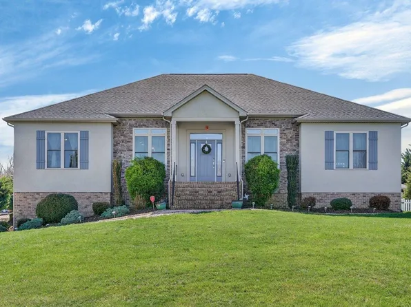 2005 Marigold Cir, Harrisonburg, VA 22801