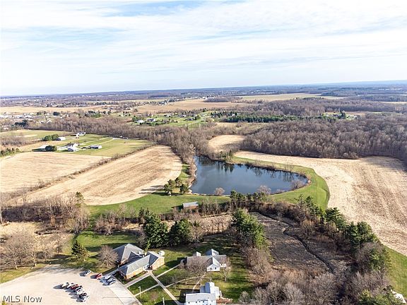 4th image of Norwalk Rd