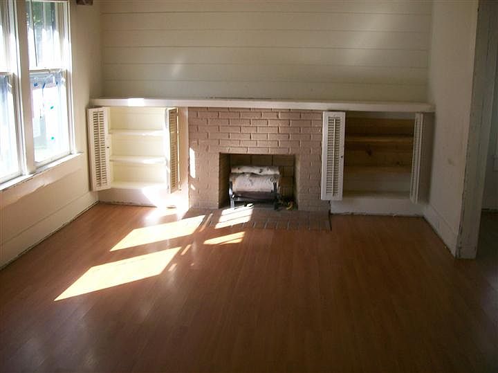 2nd image of 202 N Second Ave