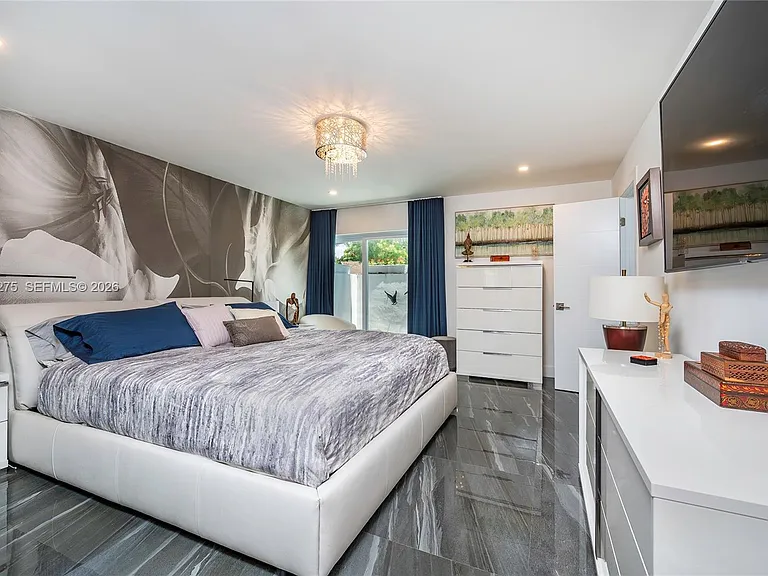 11530 SW 81st Ter — Photo 18