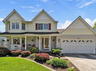 30 Hidden Trl, Lancaster, NY 14086