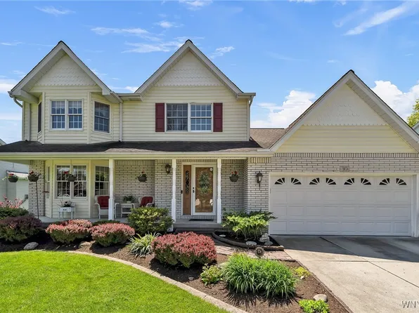 30 Hidden Trl, Lancaster, NY 14086