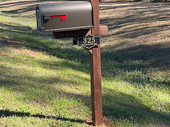 5th image of 325 Honoraville Rd