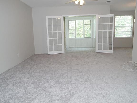 4th image of 4320 S Plaza Gate Ln #302
