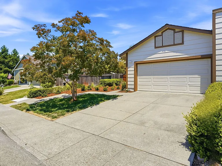 1775 Northstar Dr — Photo 27