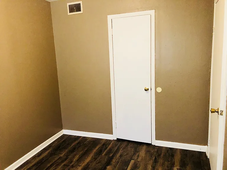7006 Betsy Ross Dr — Photo 8
