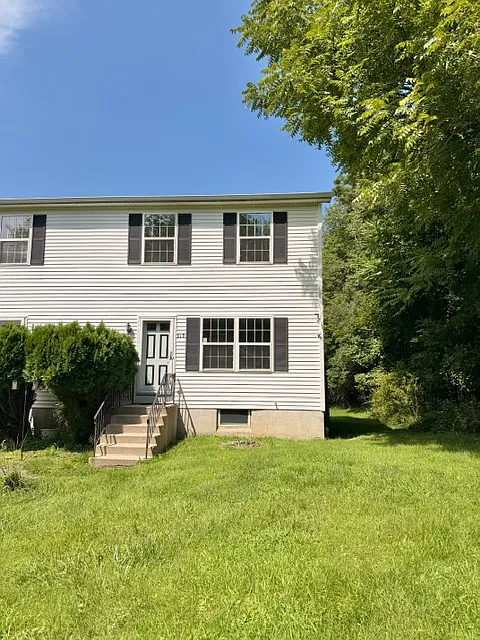 2 bed, 1.5 bath, 1176 sqft, $2,250 — Photo 2