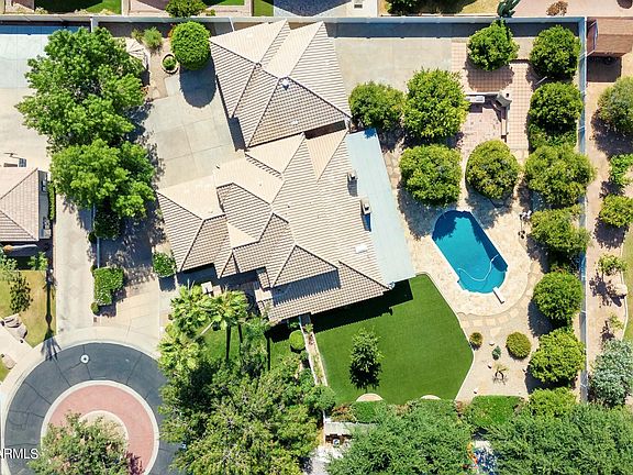 4th image of 4612 E GLADE Circle