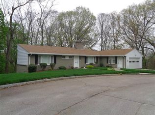 103 Castle Heights Ct, Woonsocket, RI 02895