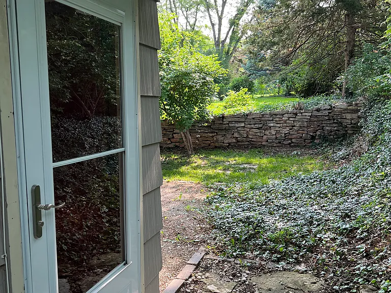 309 Valley Dr #B — Photo 12