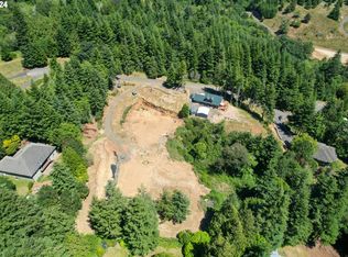 58682 Fernwood Rd, Coquille, OR 97423