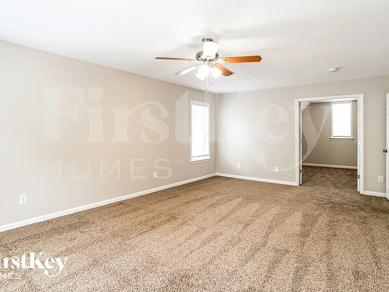 1113 Boxelder Ln — Photo 10