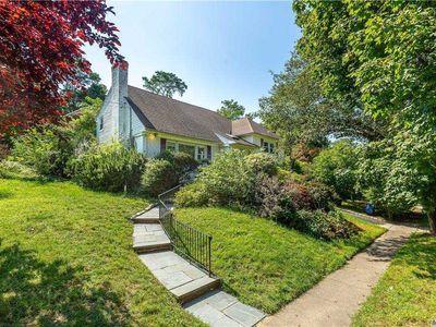 52 Wooleys Ln, Great Neck, NY, 11023