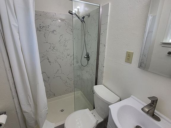 5th image of 612-614 S Minnesota St #Min0612
