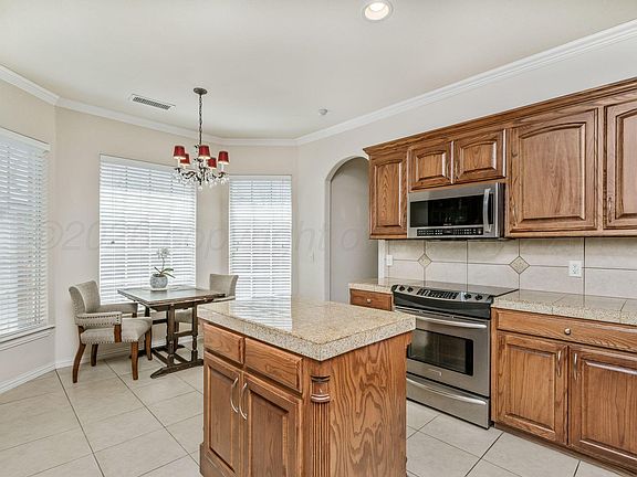 3rd image of 8415 Addison Dr