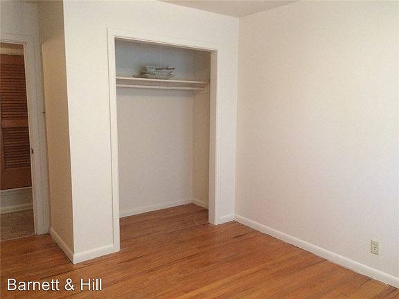 5th image of 2425 Woodard St
