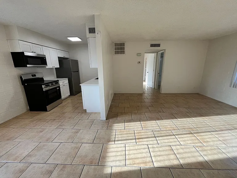 Catalina View Apartments — Photo 53