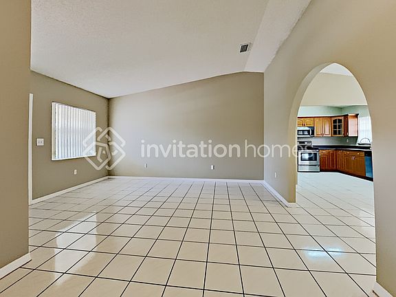 4th image of 1000 NW 127th Pl