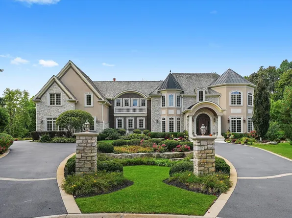 80 Geneva Ct, Inverness, IL 60010