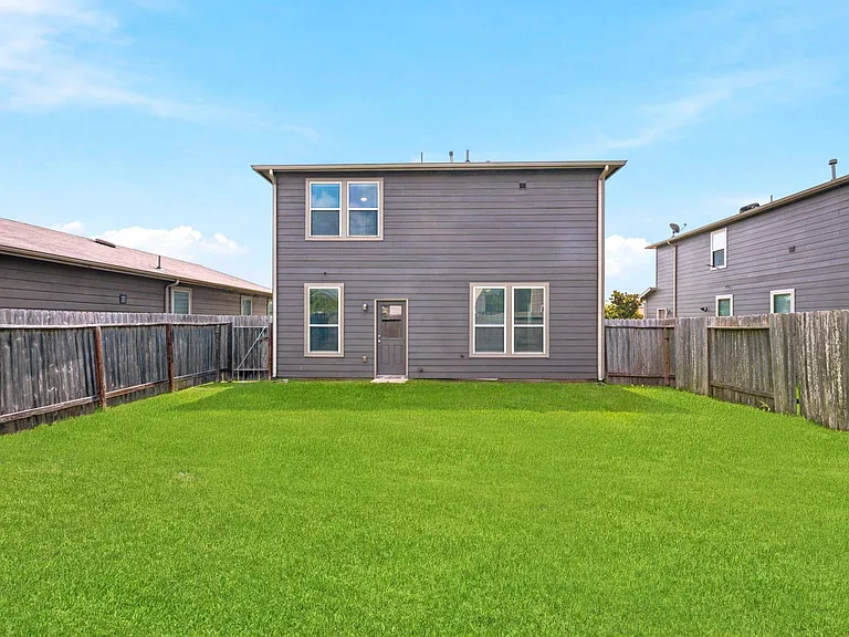 12318 Skyview Manor Dr — Photo 40