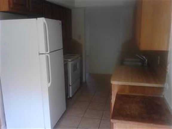 5th image of 111 Yorkshire Dr