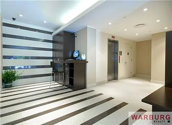 Sold by Warburg | media 5