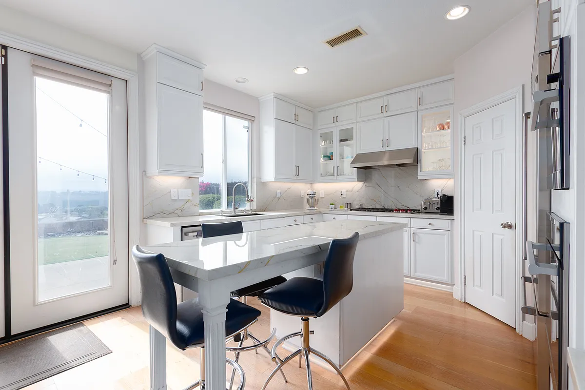 Kitchen1 - 10558 Corte Jardin Del Mar