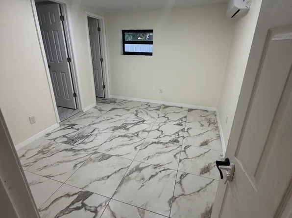 20737 NW 41st Ave, Miami Gardens, FL 33055