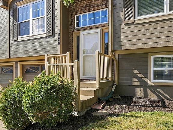 5th image of 1520 SE 11th St