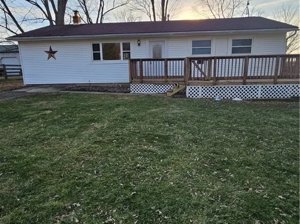 68 Martinsville Rd, Blanchester, OH 45107
