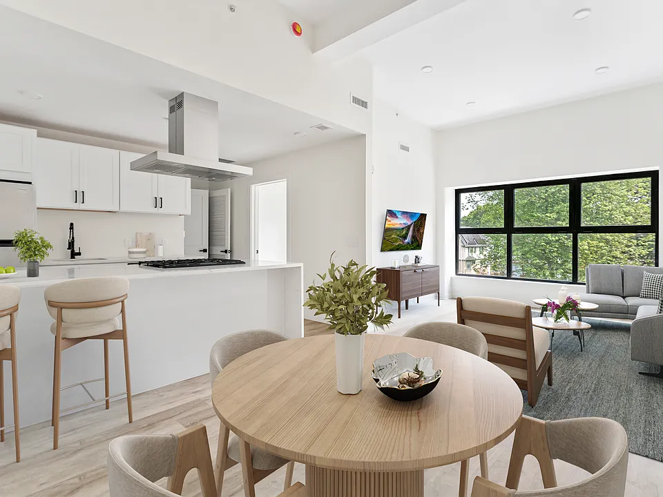 Standard Dining Area