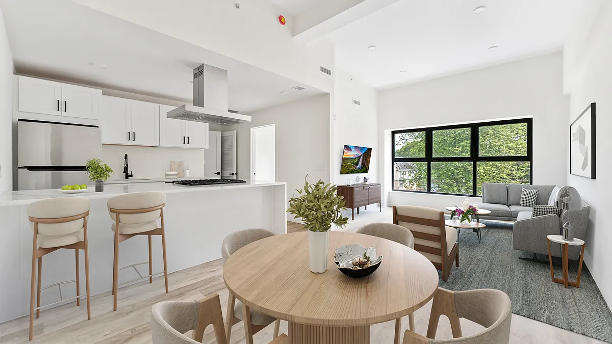 Standard Dining Area - Thompson Luxury Residences