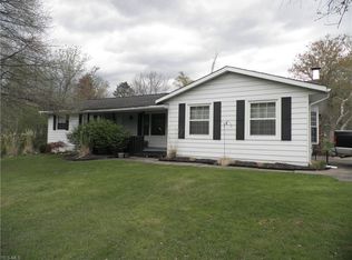 863 Glencrest Rd, Northfield, OH 44067