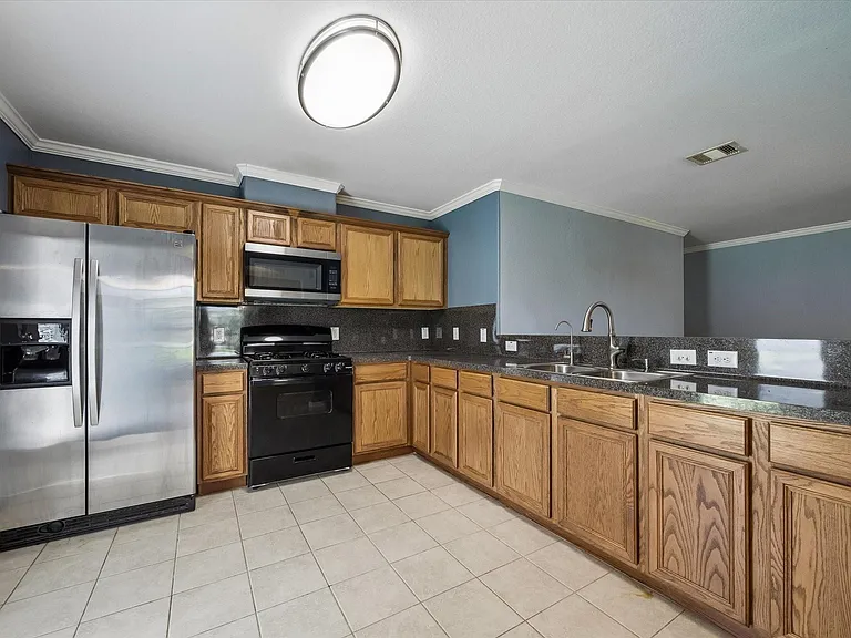 118 Tower Dr — Photo 6