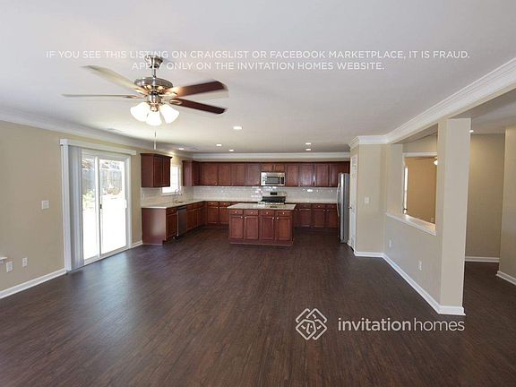 5th image of 2936 Roundleaf Ct