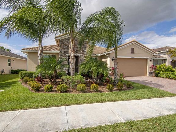 2nd image of 10157 SW Cypress Wood Ct