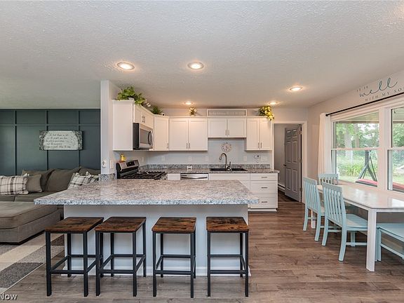 5th image of 11901 Appleton Dr