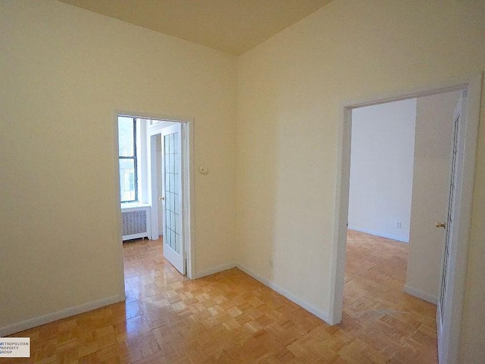 1st image of 922 3rd Ave APT 3F
