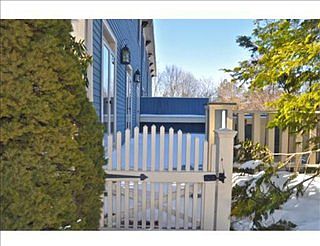 3rd image of 322 South St #1